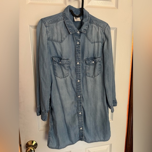 Women’s Denim Shirt Bundle Size Small - Picture 5 of 8